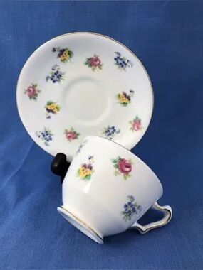 Vintage Crown Staffordshire England Teacup & Saucer Set – Floral Fine Bone China